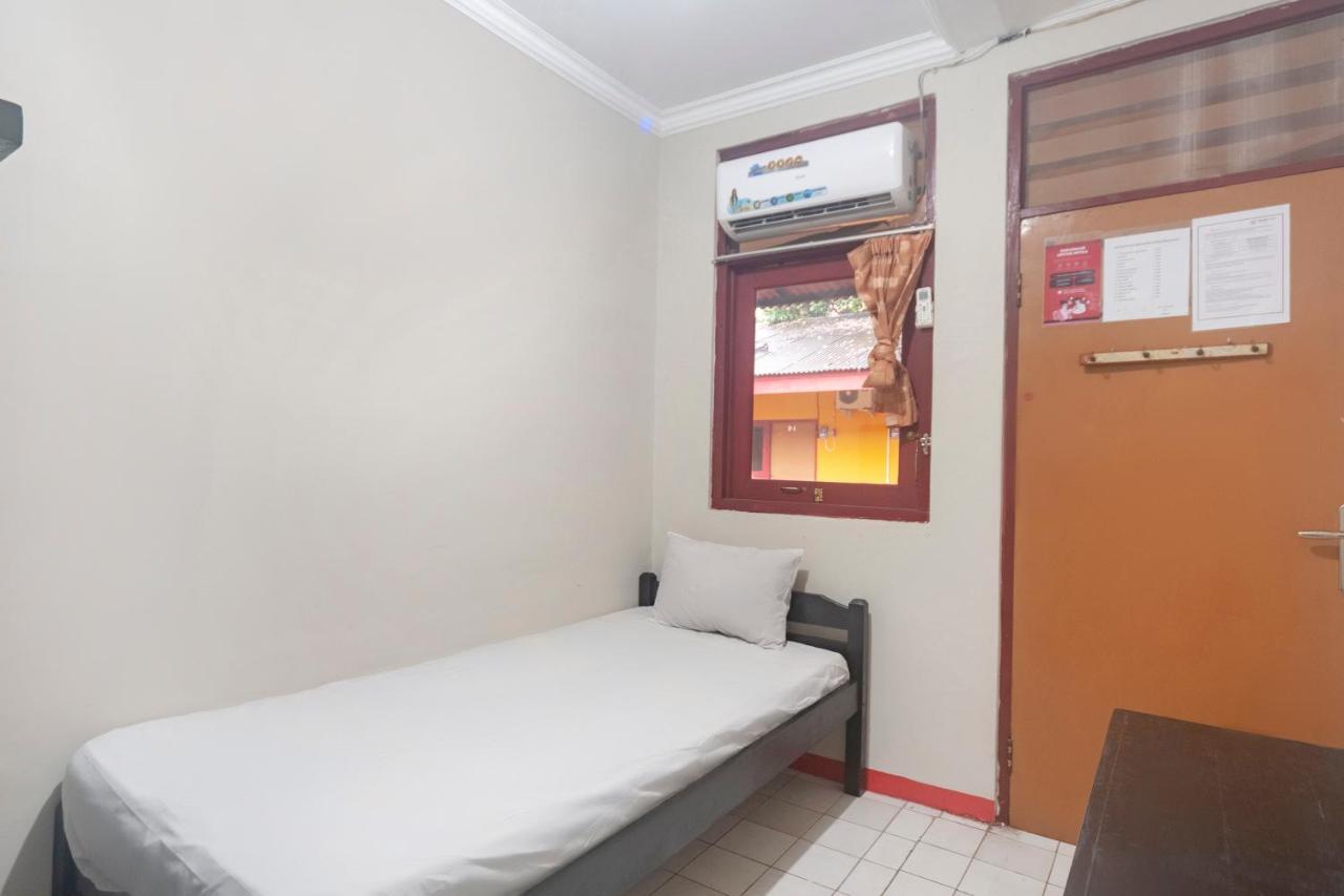 Oyo Life 3034 Taman Melati Otel Depok Dış mekan fotoğraf