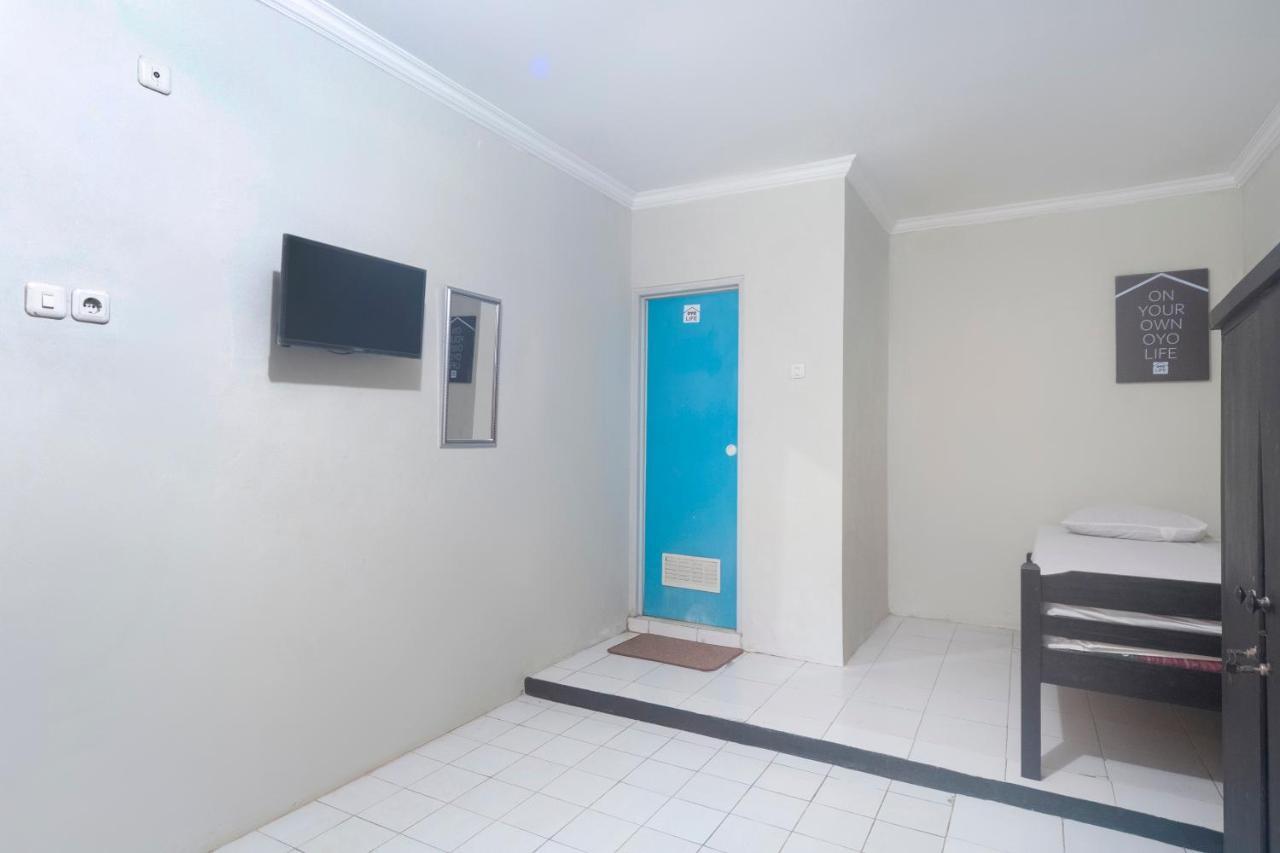 Oyo Life 3034 Taman Melati Otel Depok Dış mekan fotoğraf