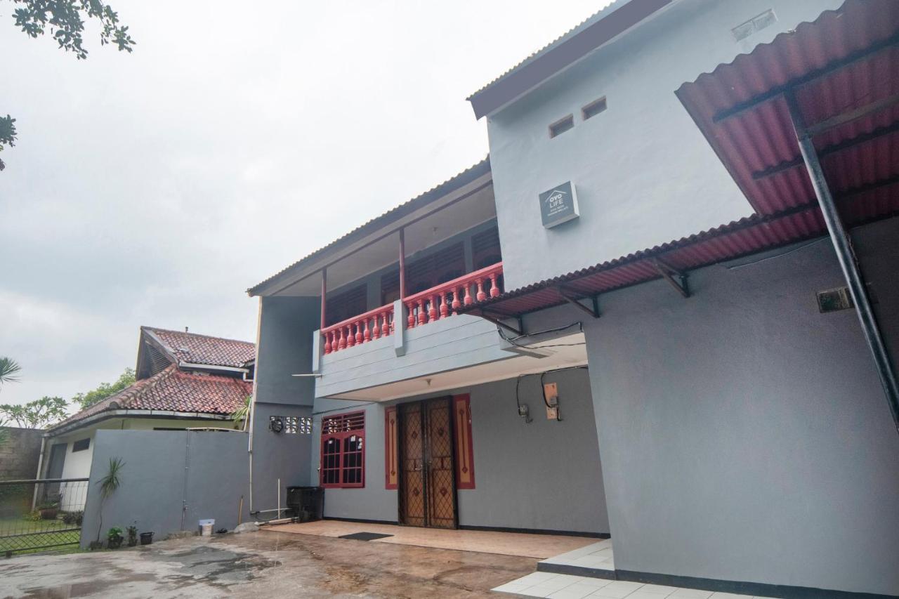 Oyo Life 3034 Taman Melati Otel Depok Dış mekan fotoğraf